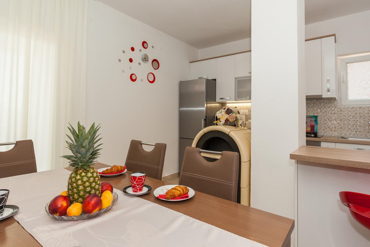 Apartment Klara 비오그라드나모루 외부 사진