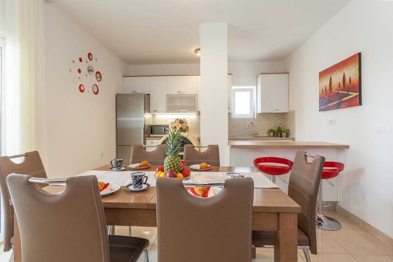 Apartment Klara 비오그라드나모루 외부 사진
