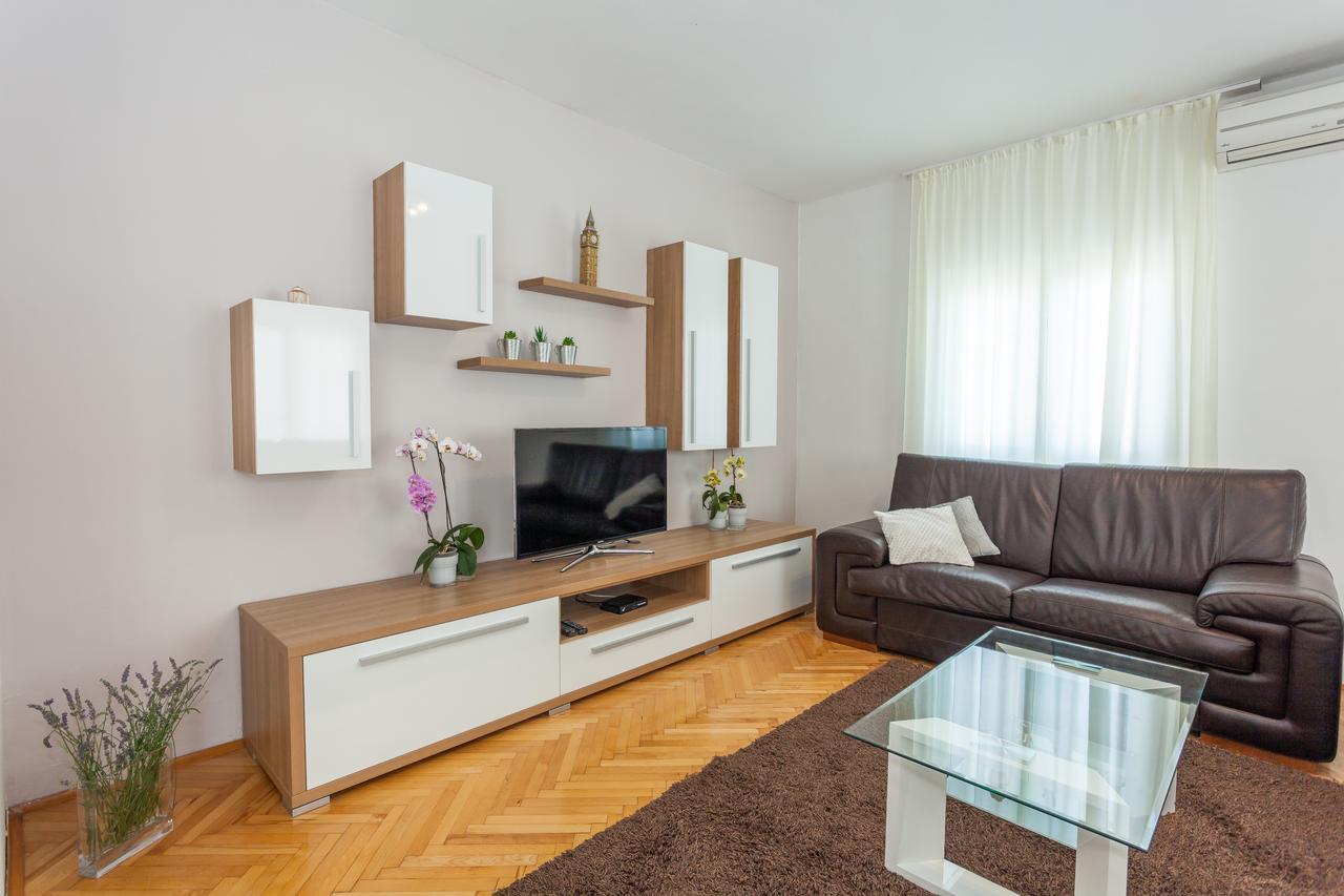 Apartment Klara 비오그라드나모루 외부 사진